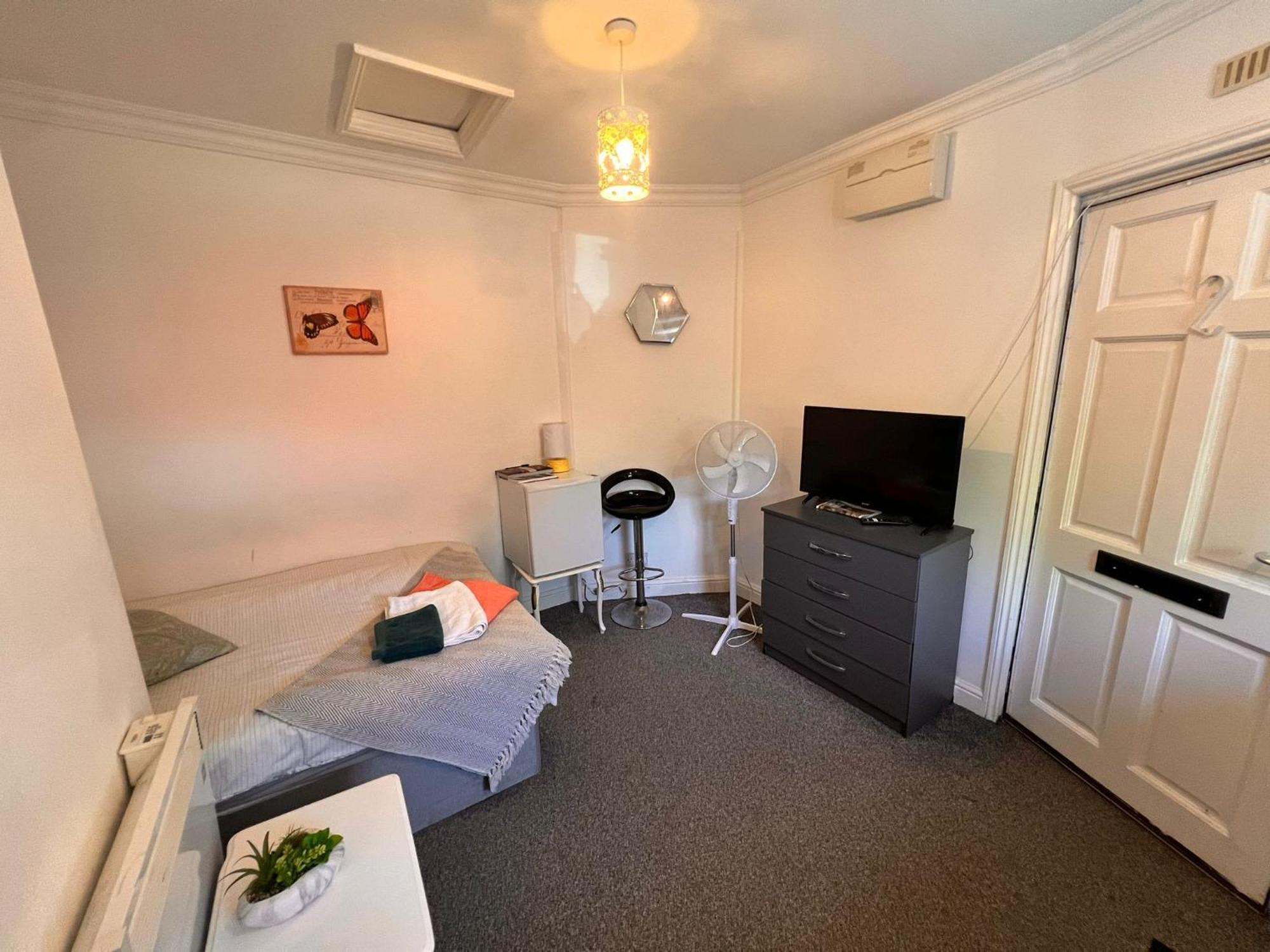 Studio London Hackney Near Homerton Hospital المظهر الخارجي الصورة